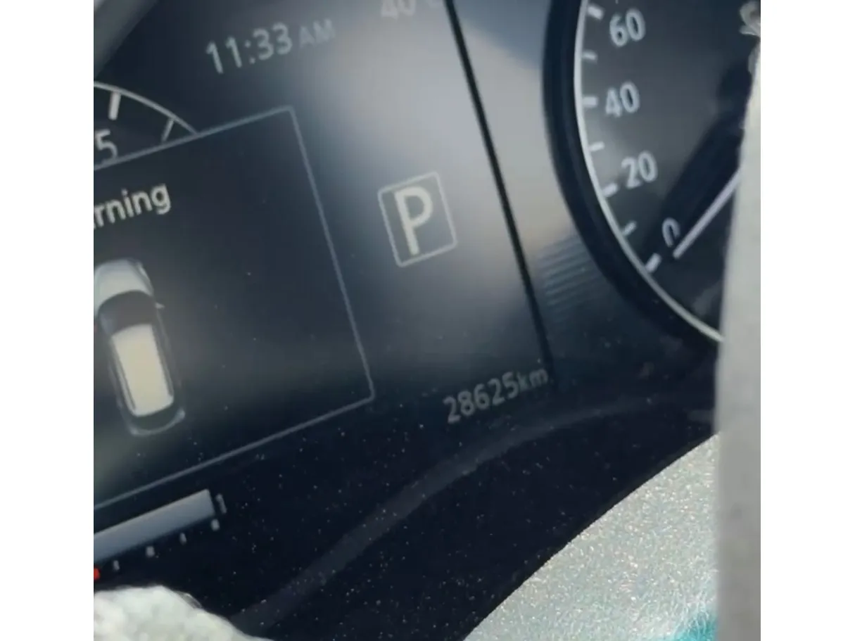 Car image 20