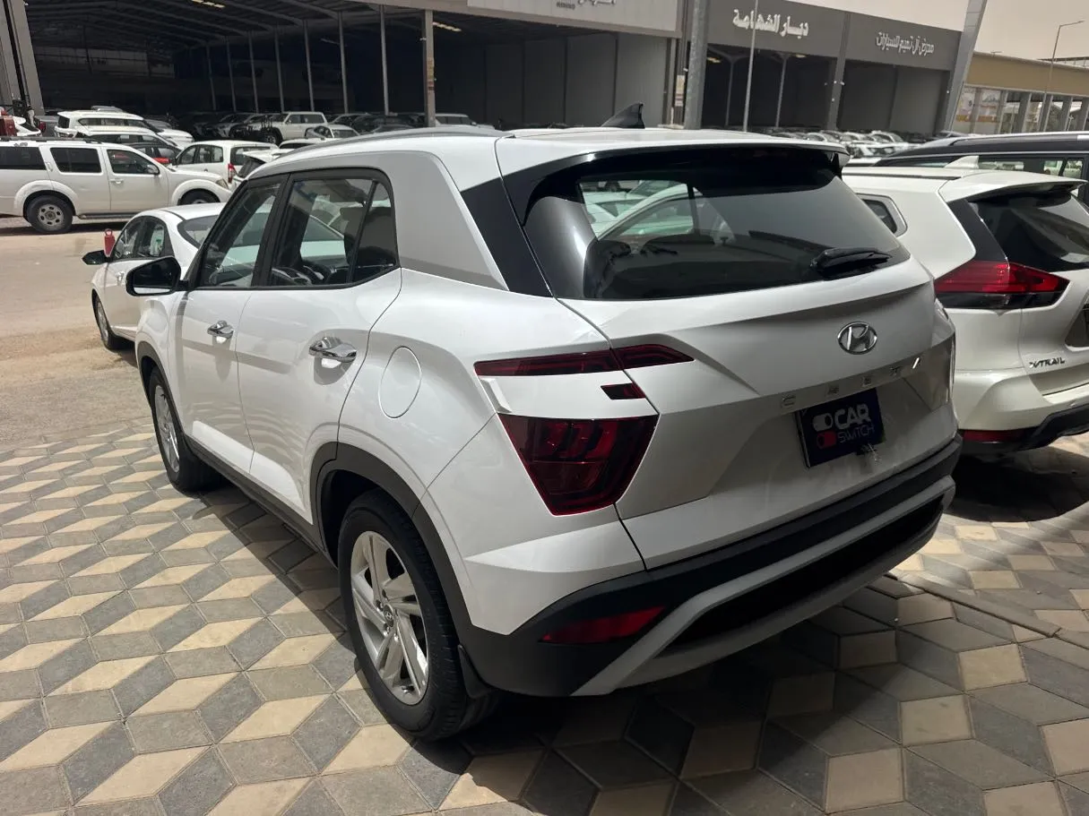 Car image 6