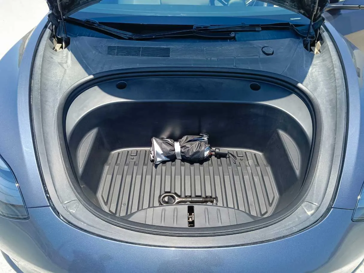 Car image 38