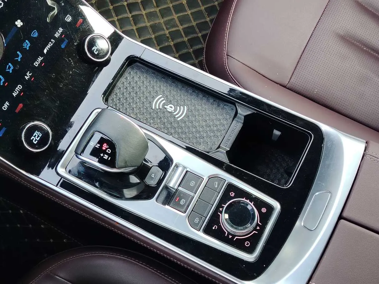 Car image 23