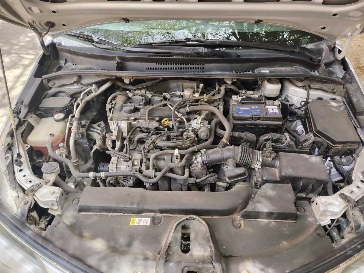Car image 28