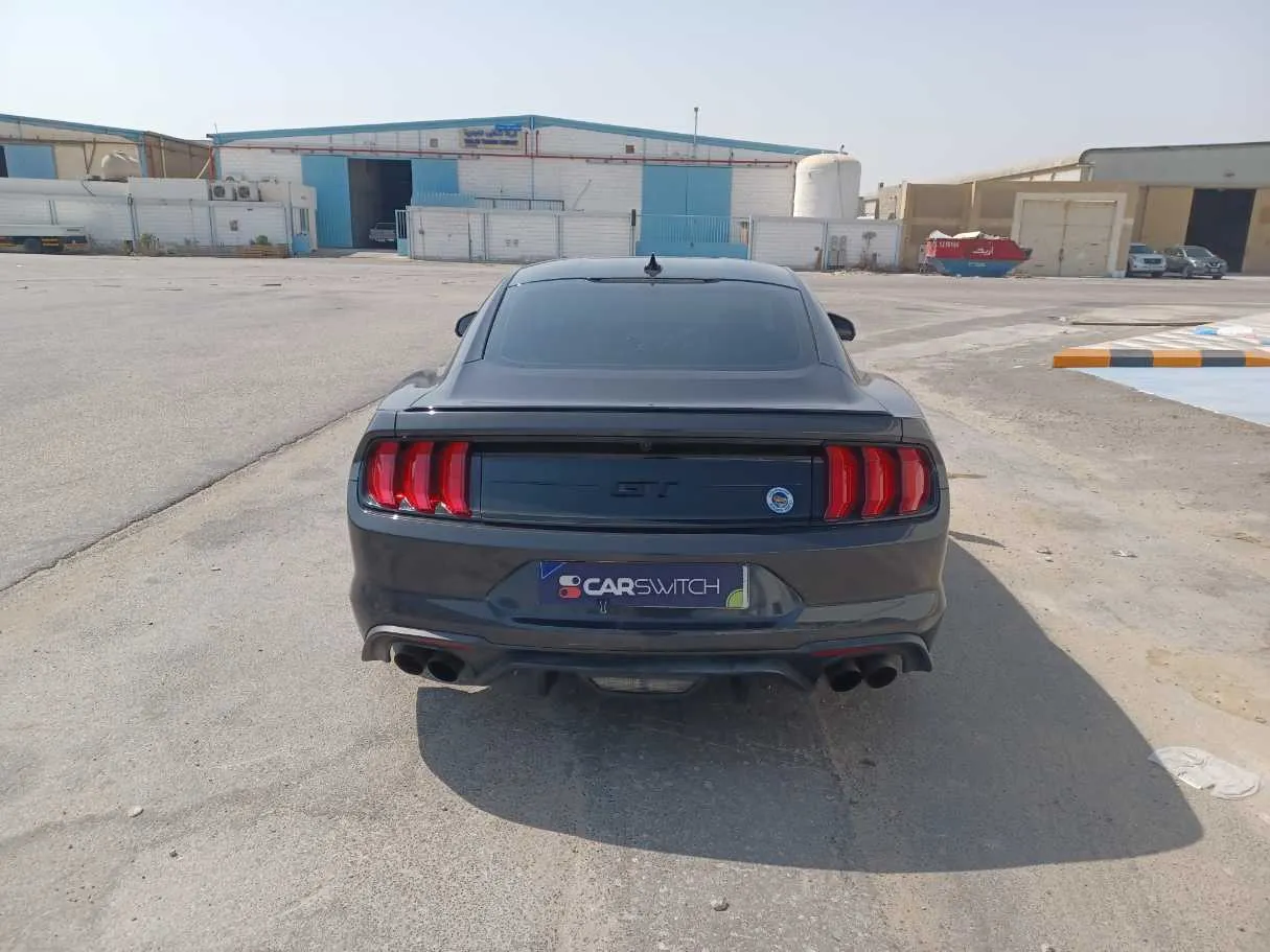 Car image 6