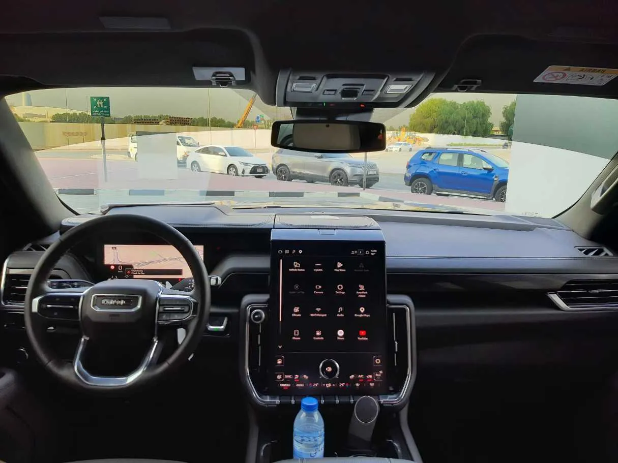 Car image 16