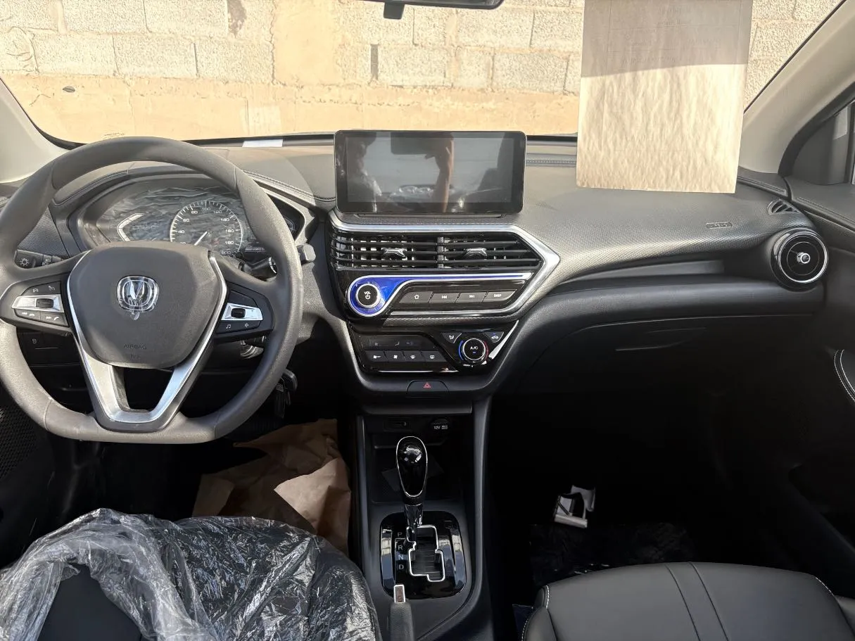 Car image 21