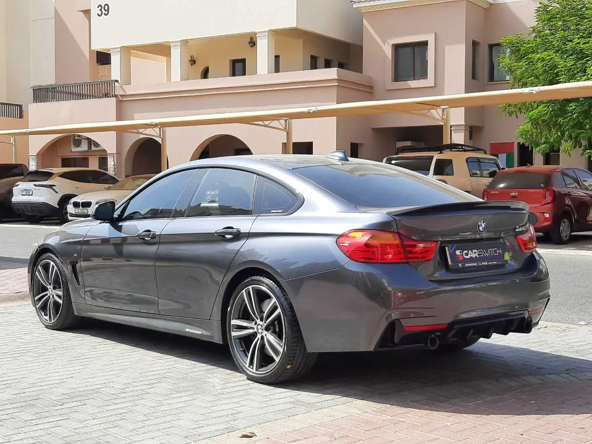 Car image 7