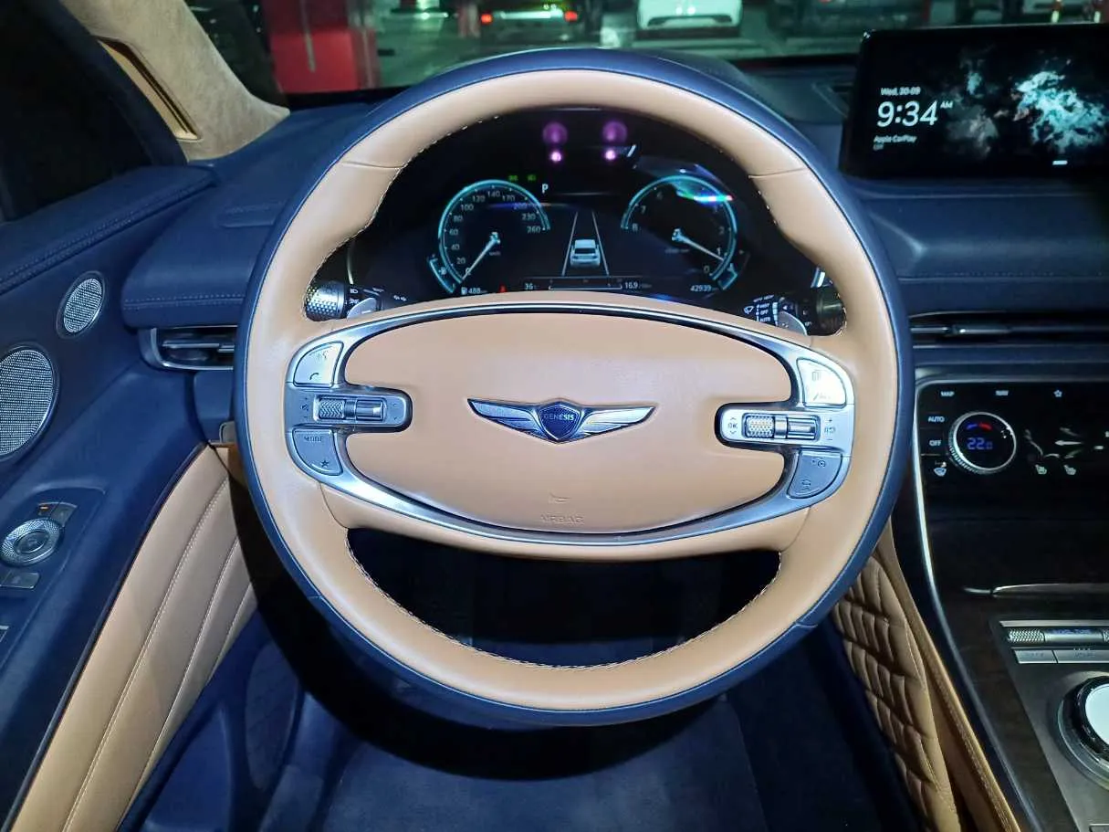 Car image 14