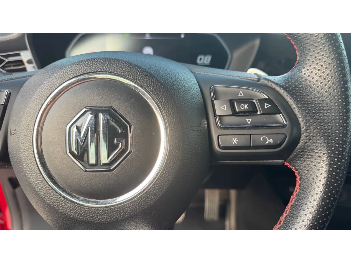 Car image 20