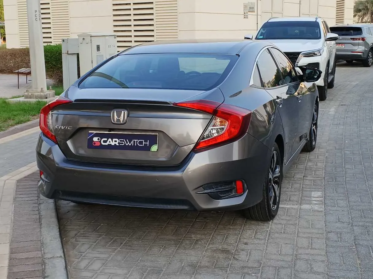 Car image 5