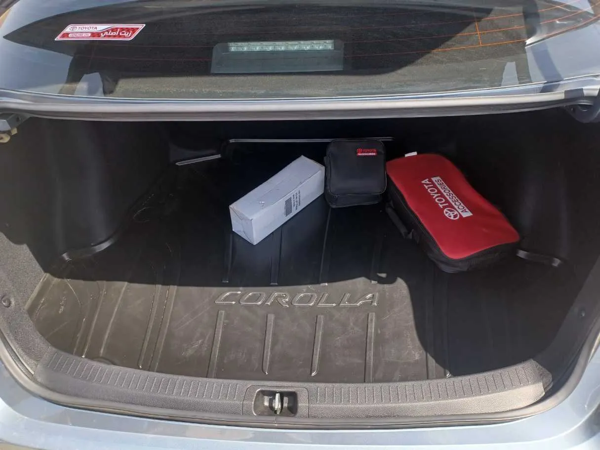 Car image 21