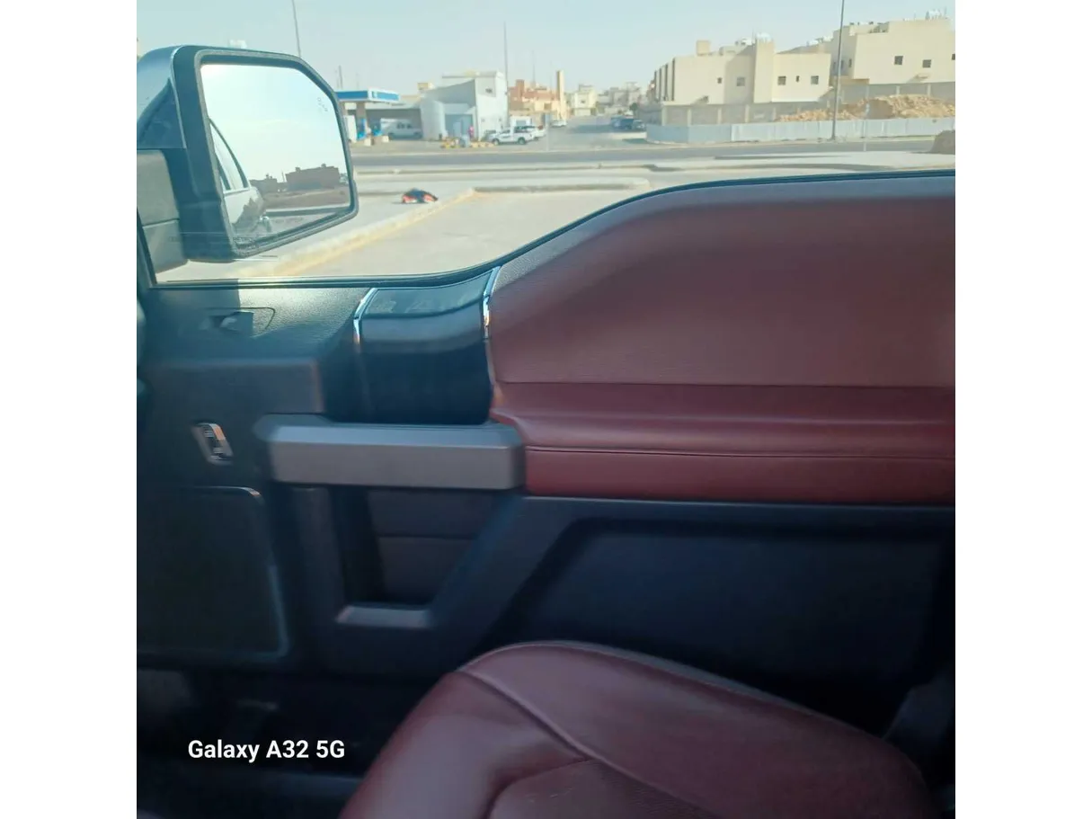 Car image 31
