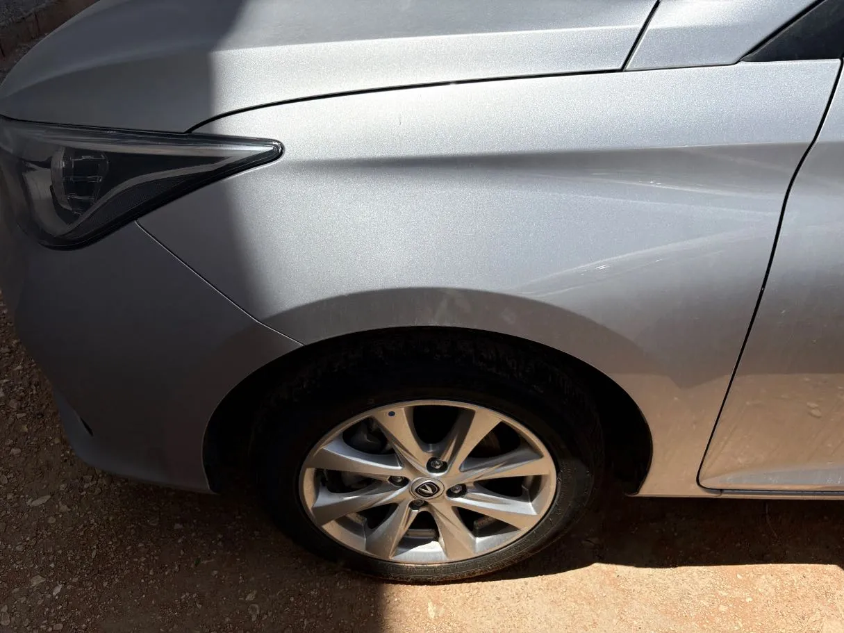 Car image 6