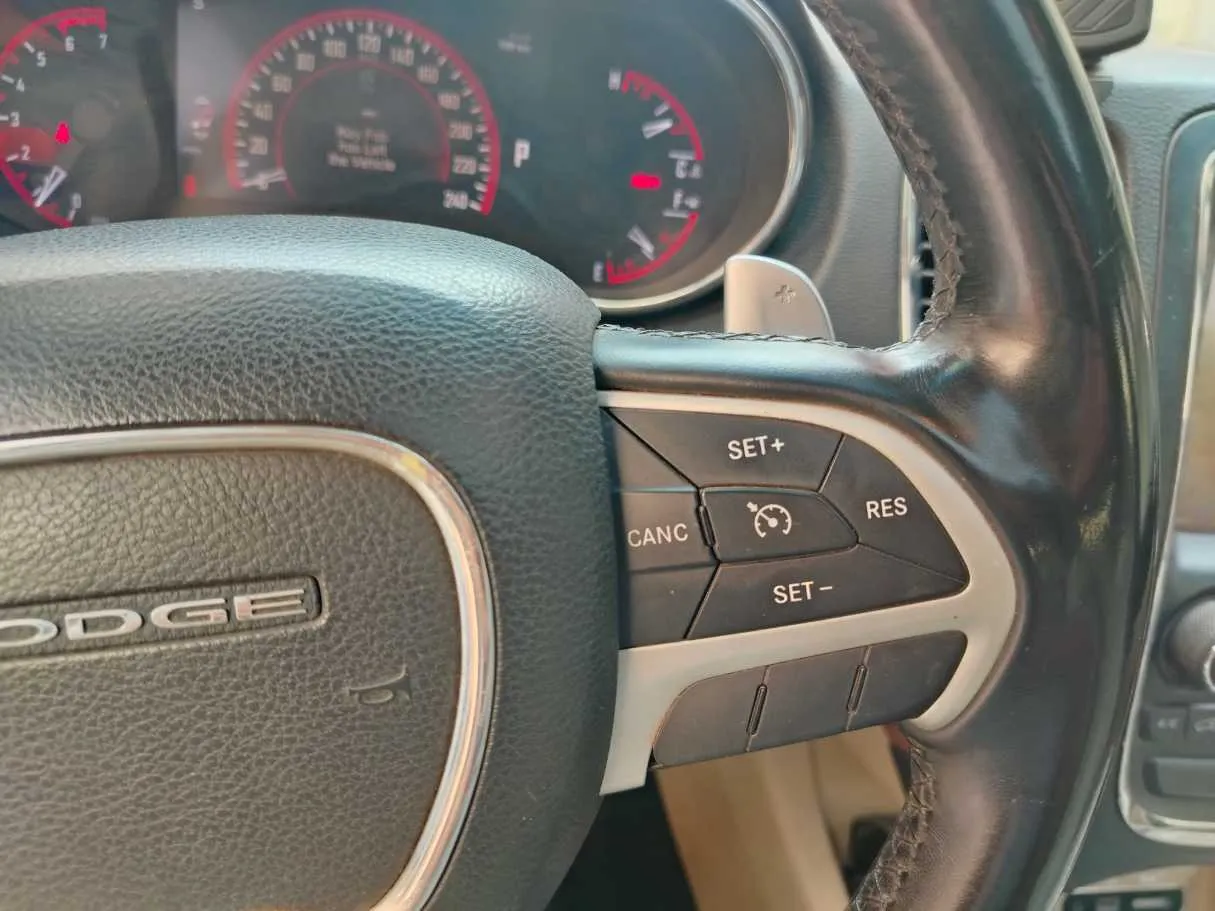 Car image 42
