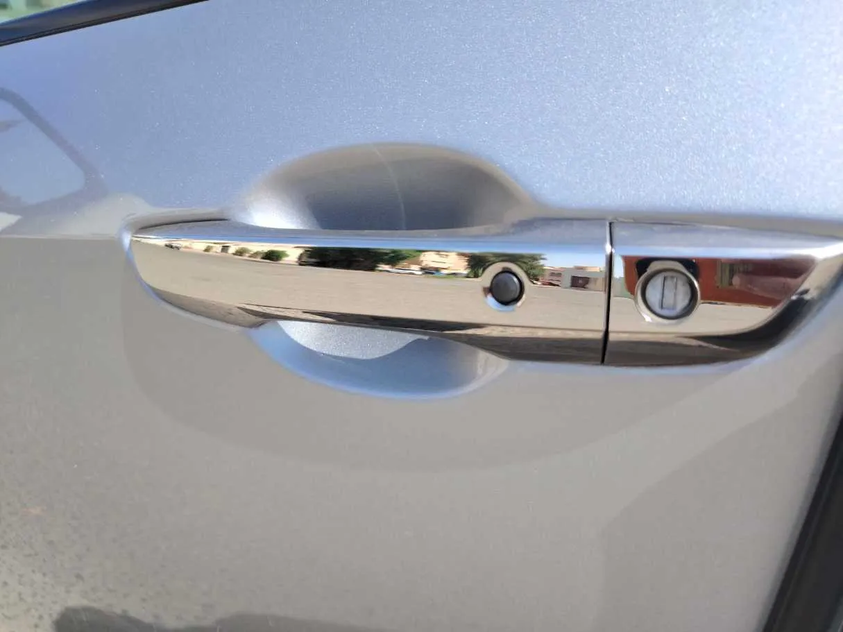 Car image 27