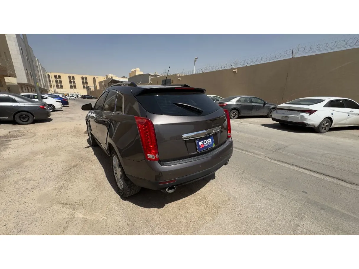 Car image 7
