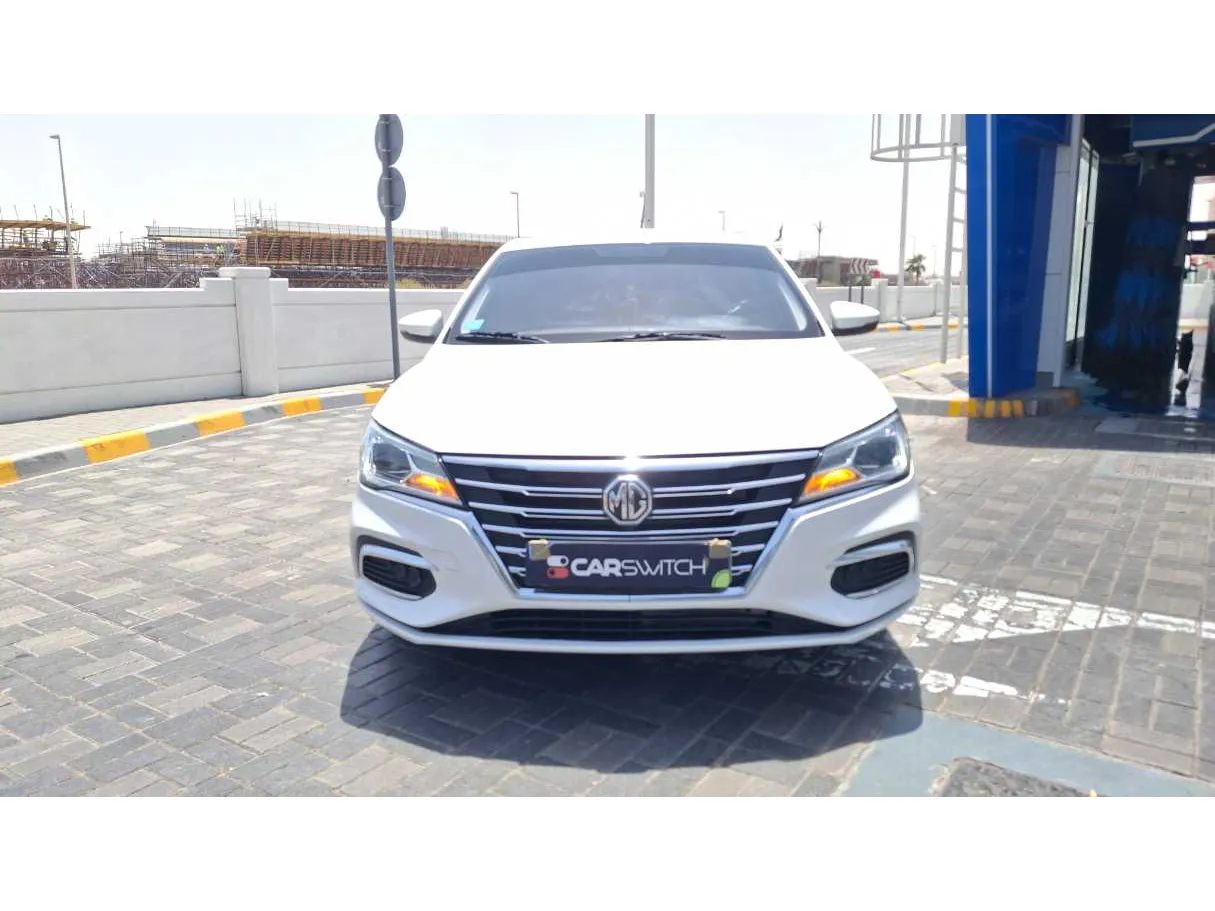 Car image 2