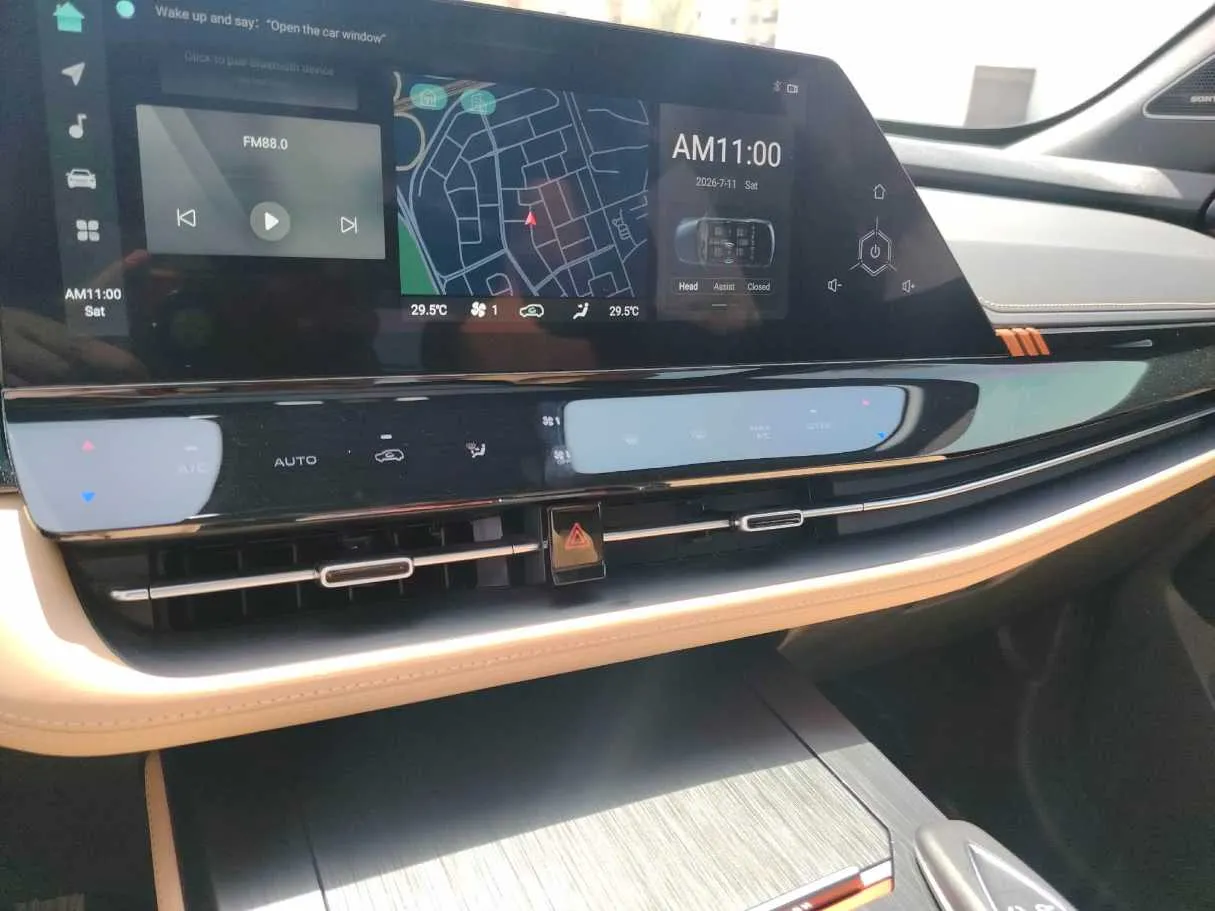 Car image 23