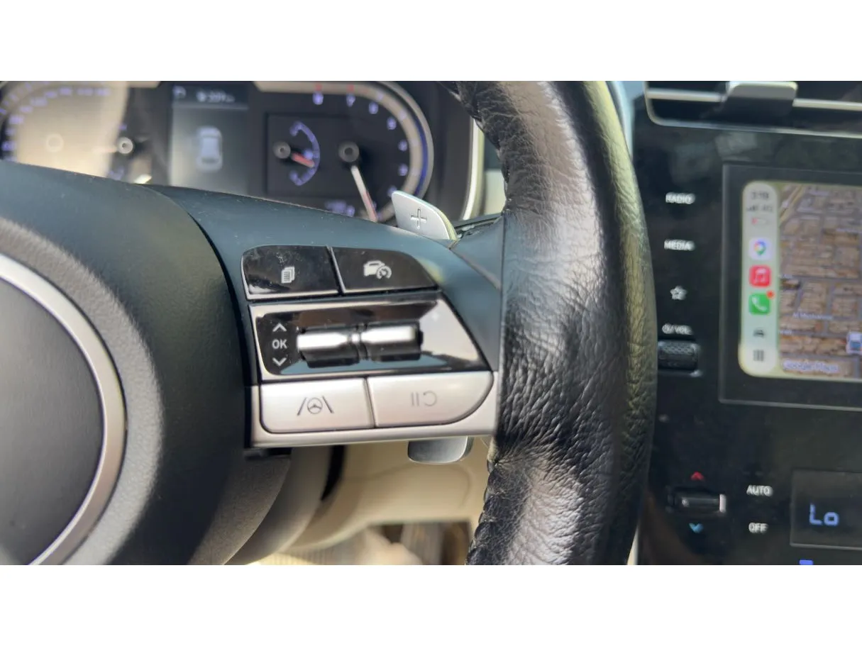 Car image 23