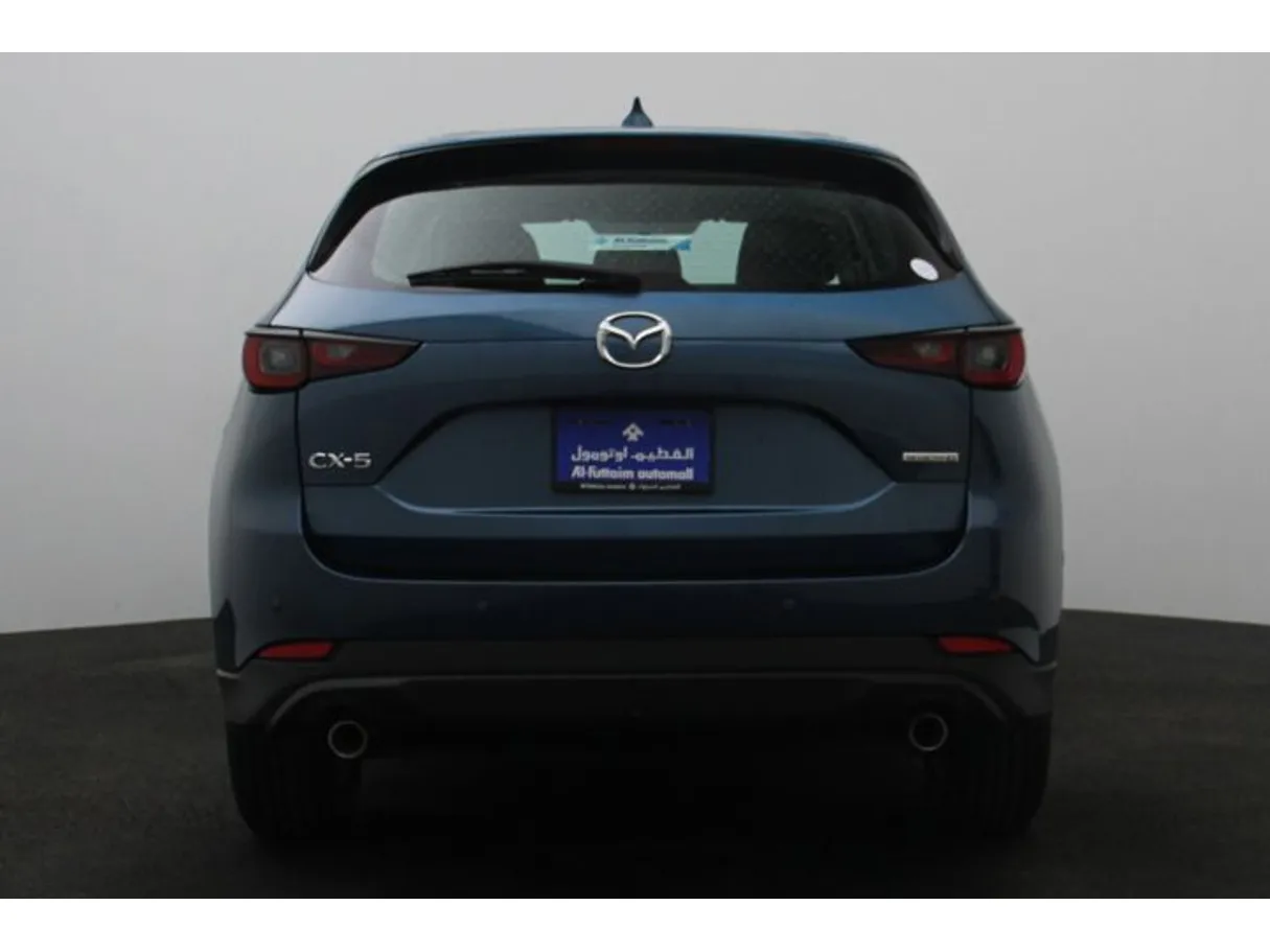 Car image 12