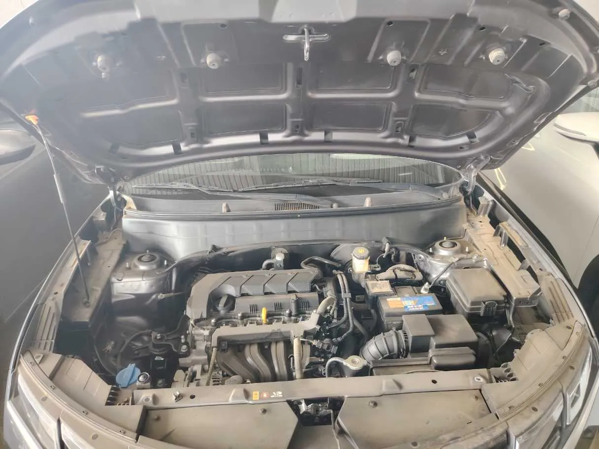 Car image 33