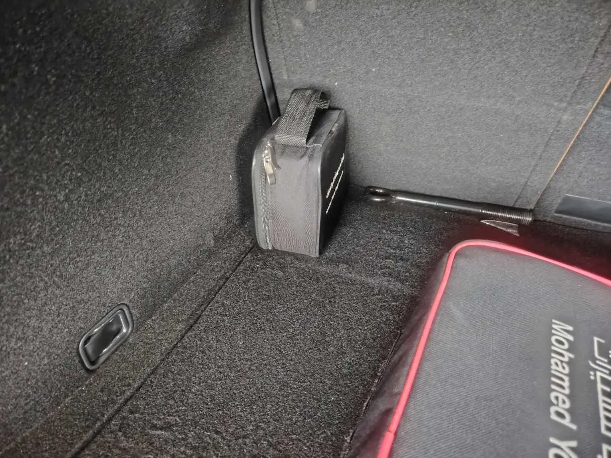 Car image 31