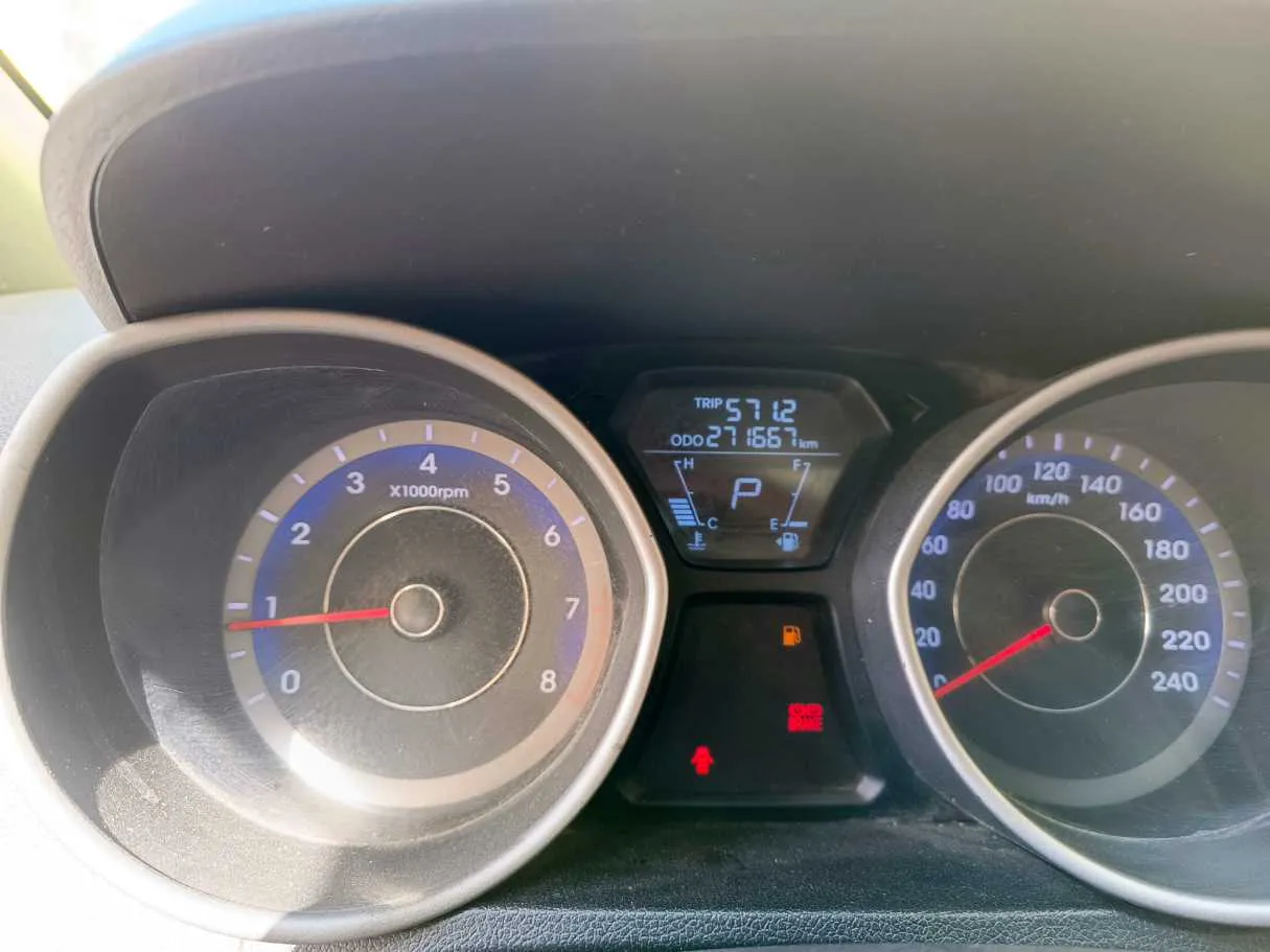 Car image 23
