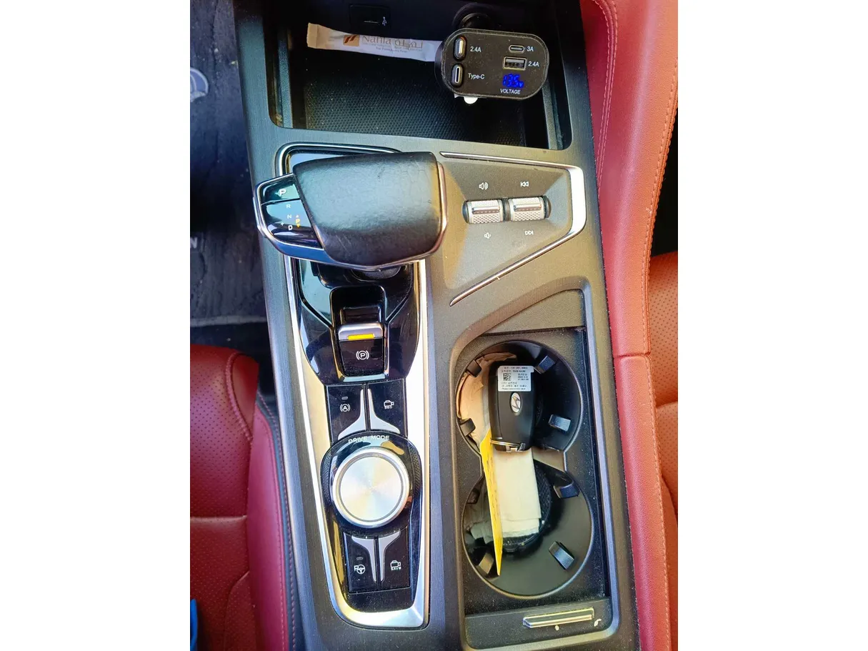 Car image 23