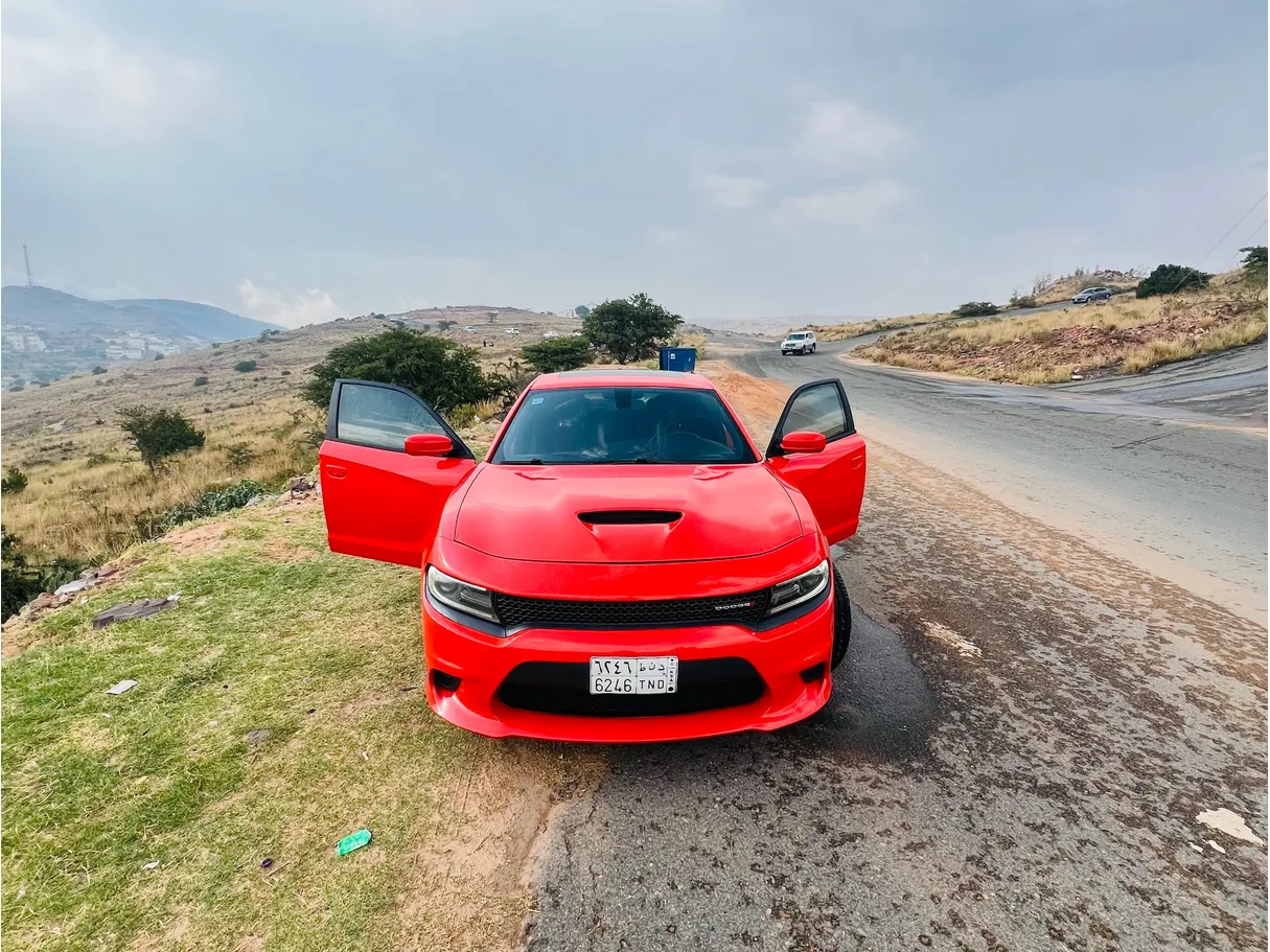 Car image 8