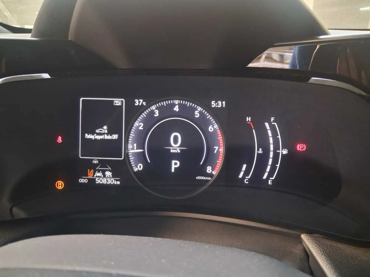 Car image 17