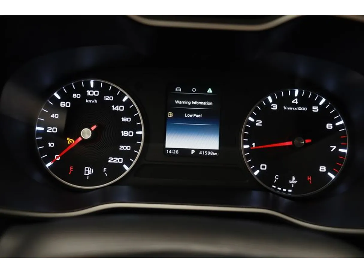 Car image 6