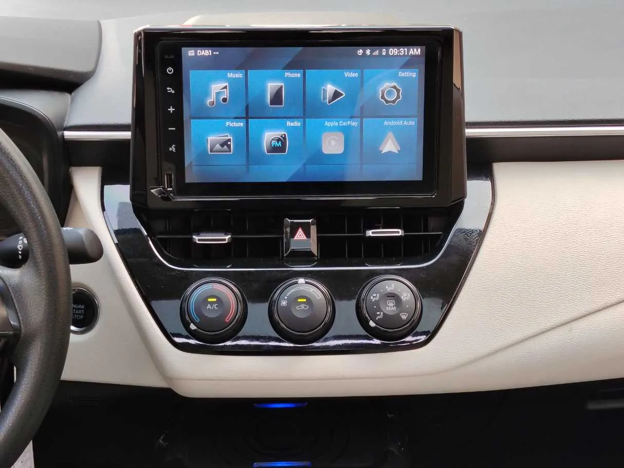 Car image 21
