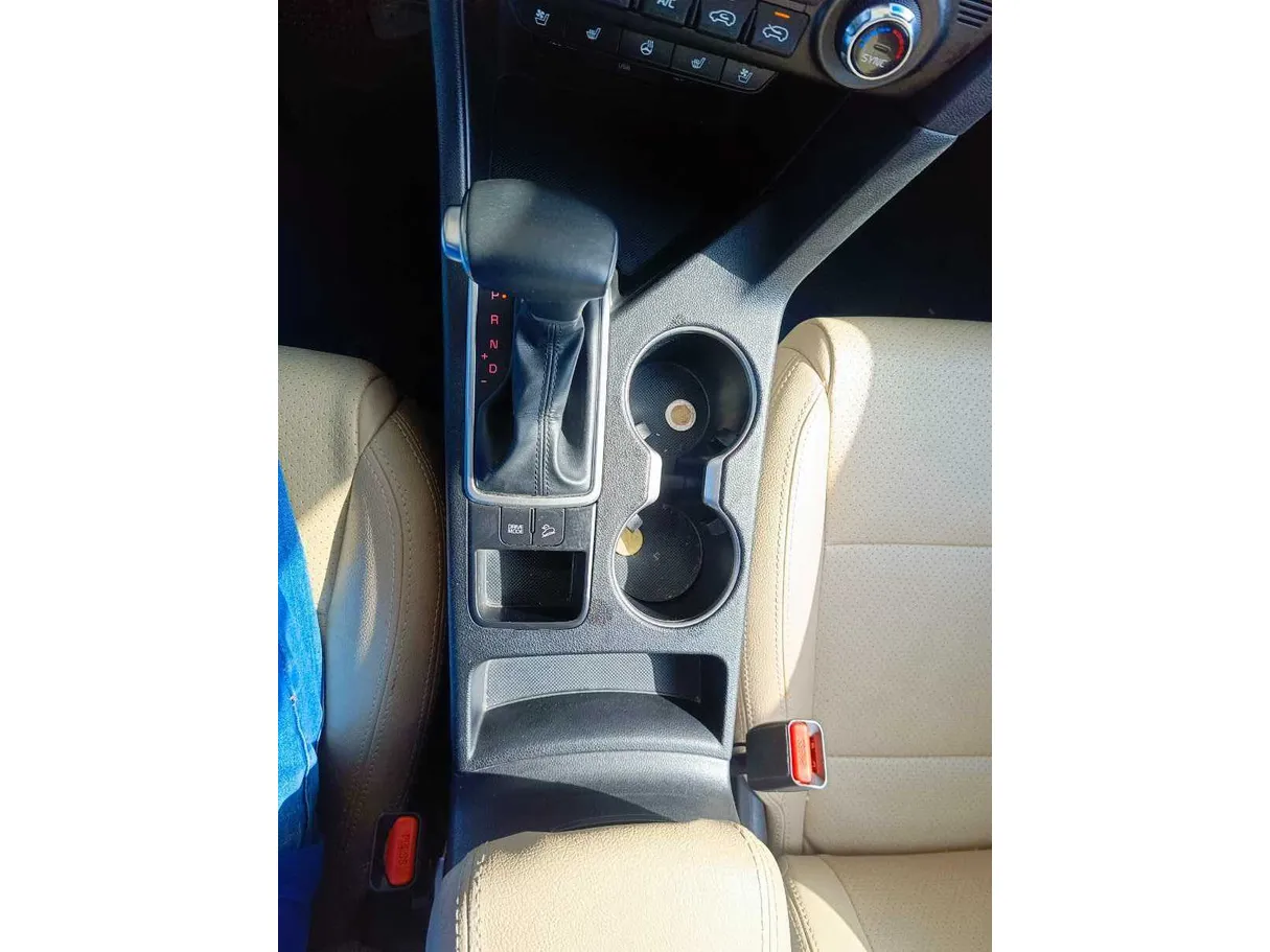 Car image 20