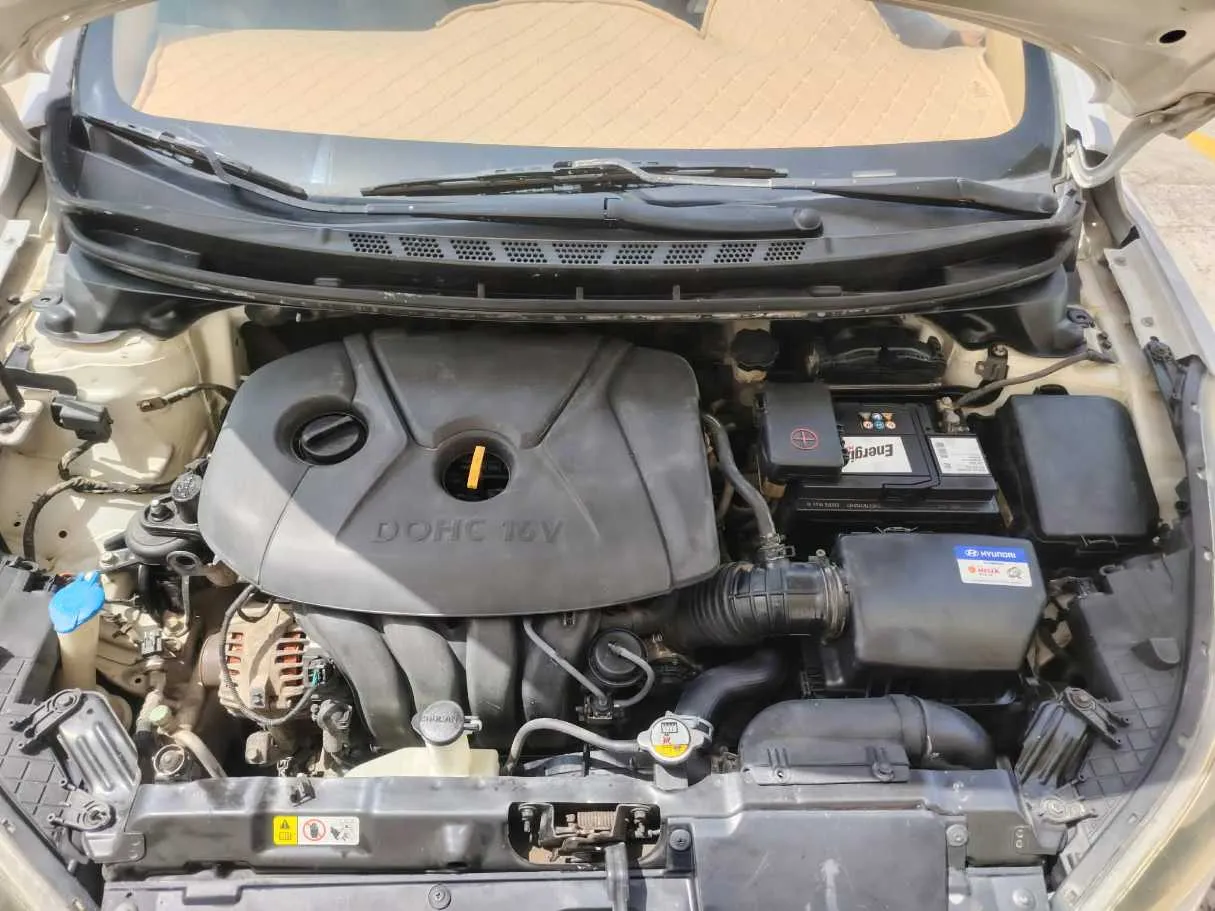 Car image 40