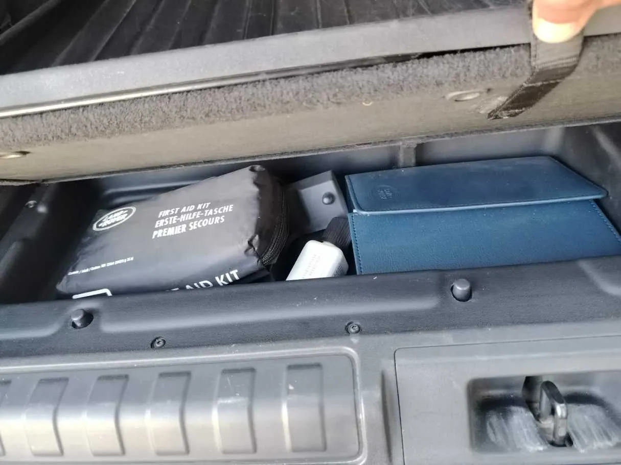 Car image 37