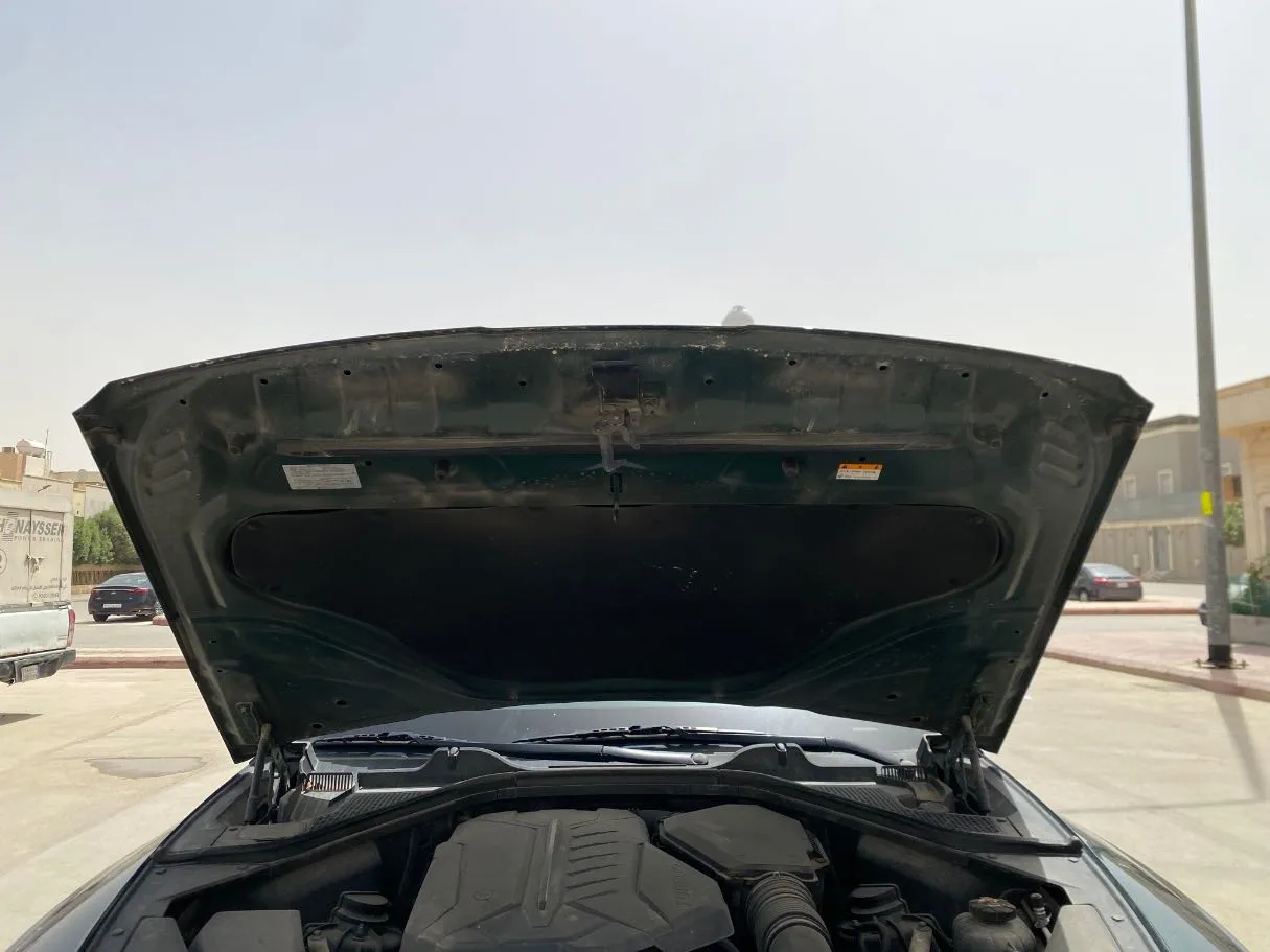 Car image 31
