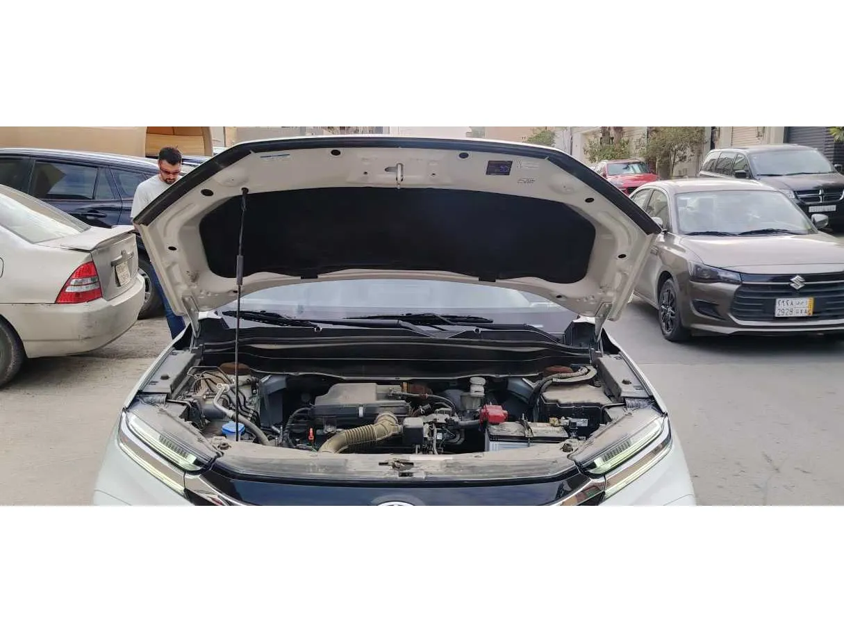 Car image 35