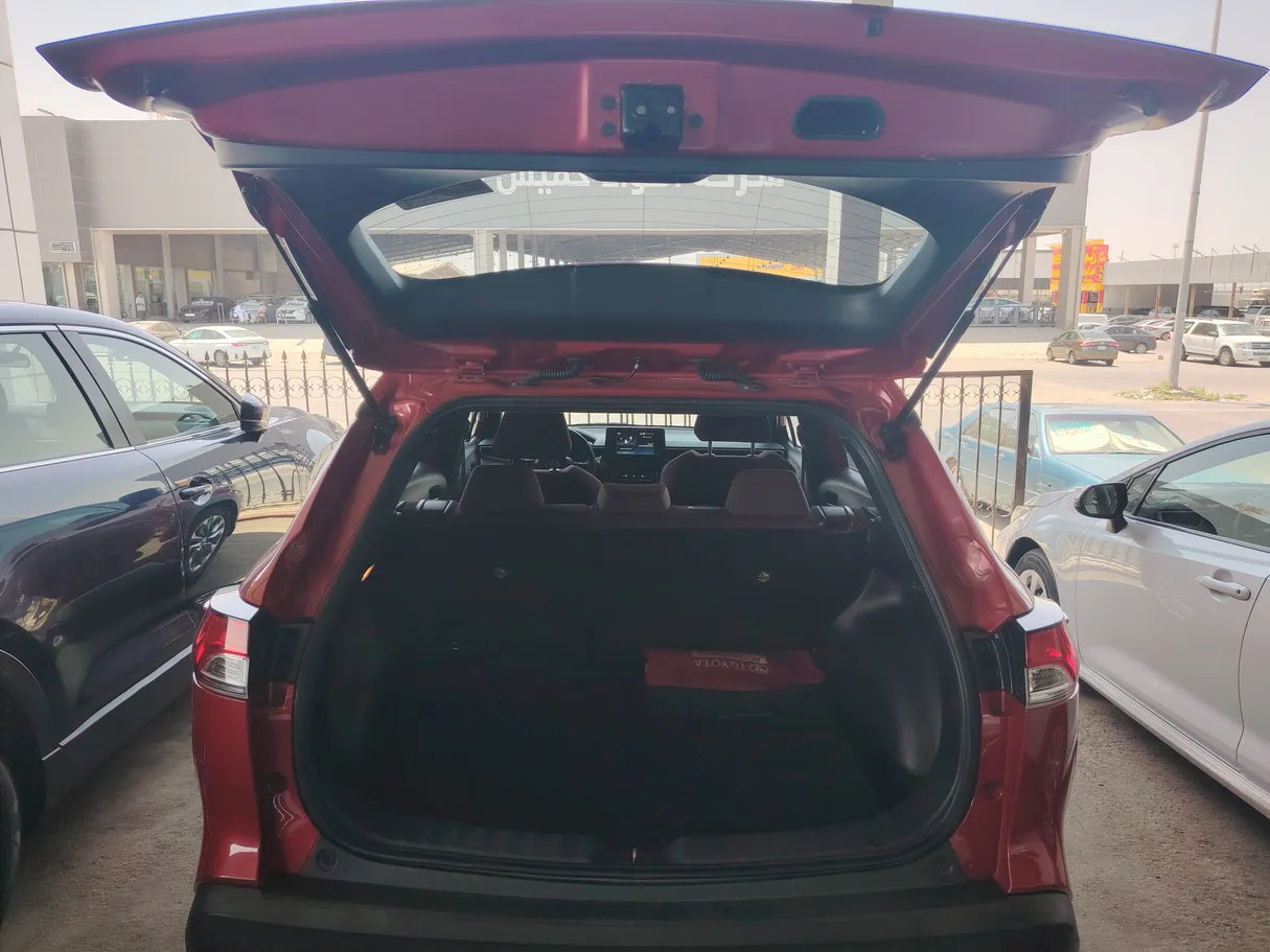 Car image 28