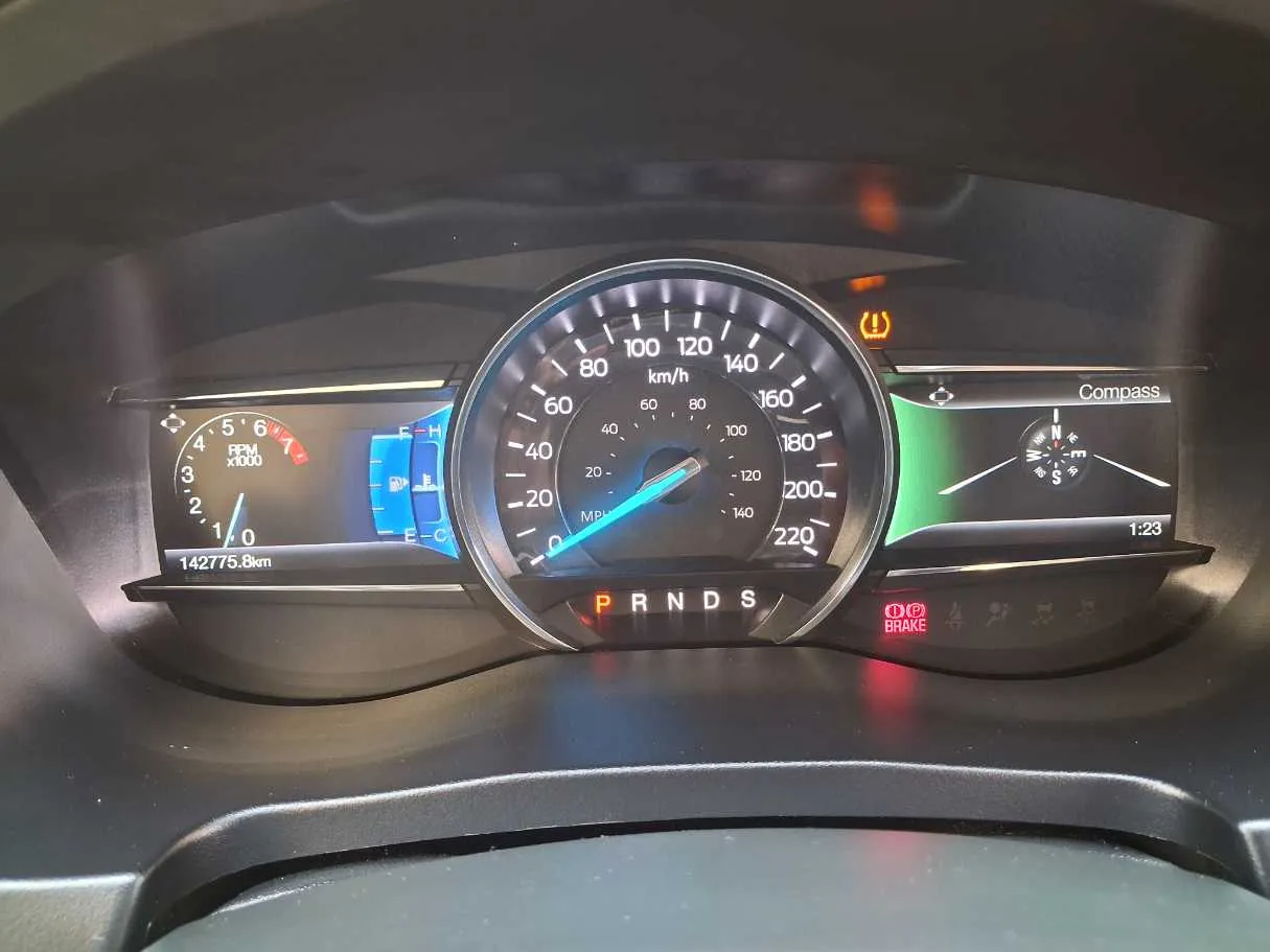 Car image 20