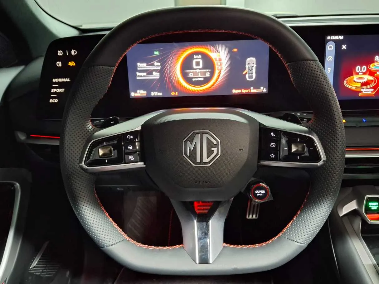 Car image 17