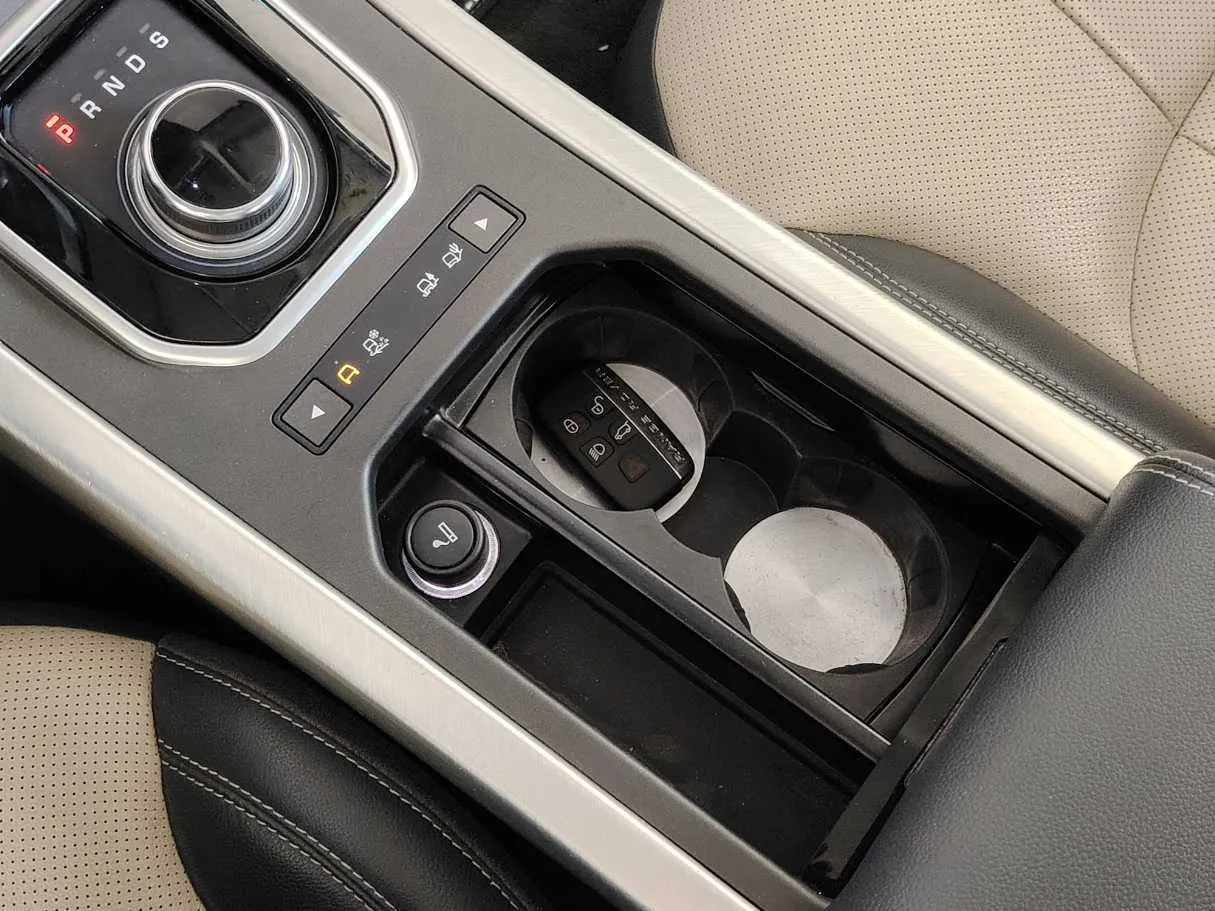 Car image 21