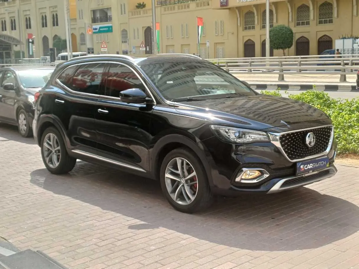 Car image 3