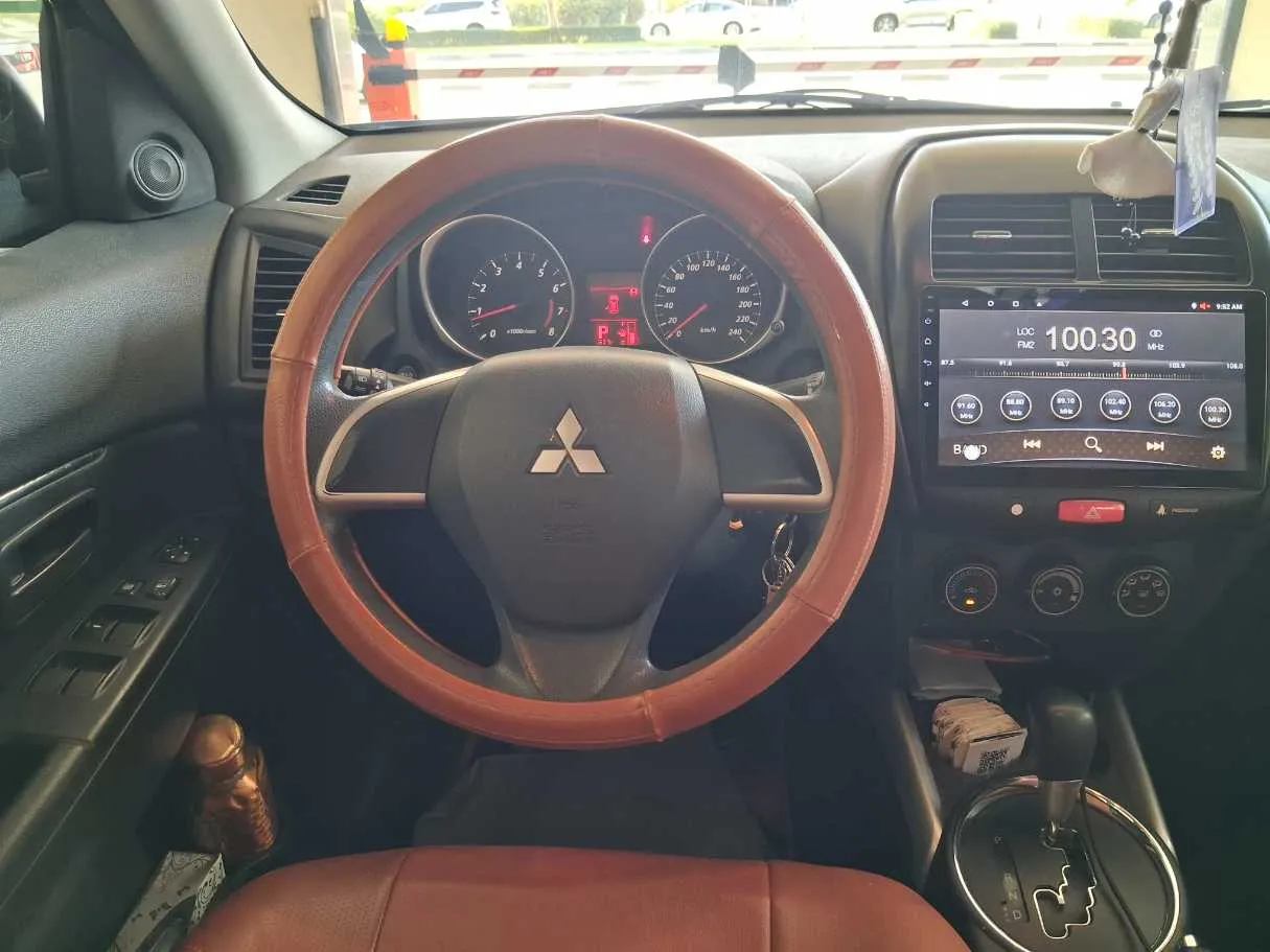 Car image 18