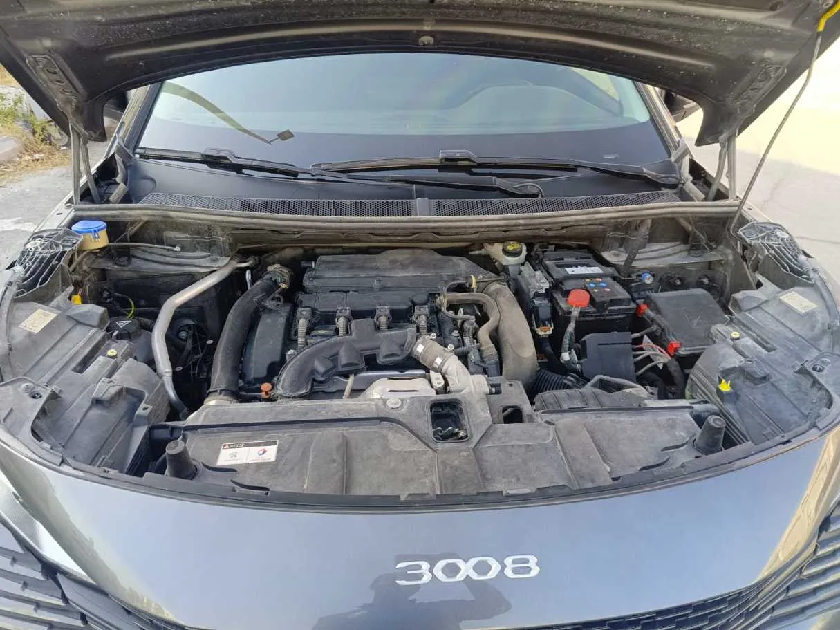 Car image 34