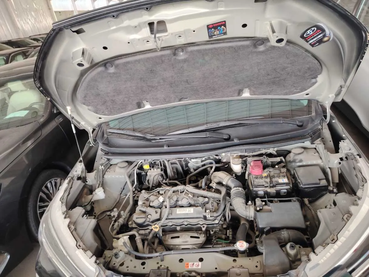 Car image 35