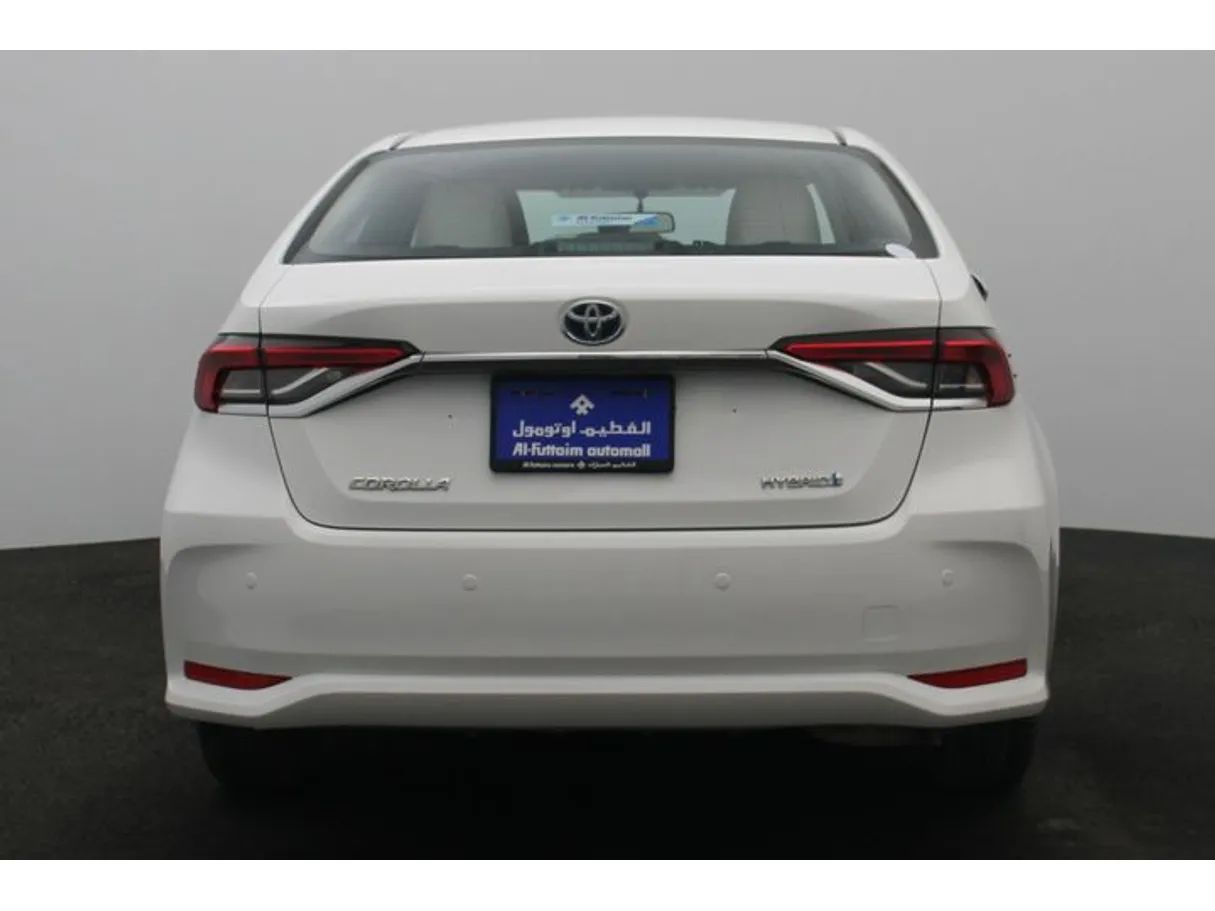 Car image 12