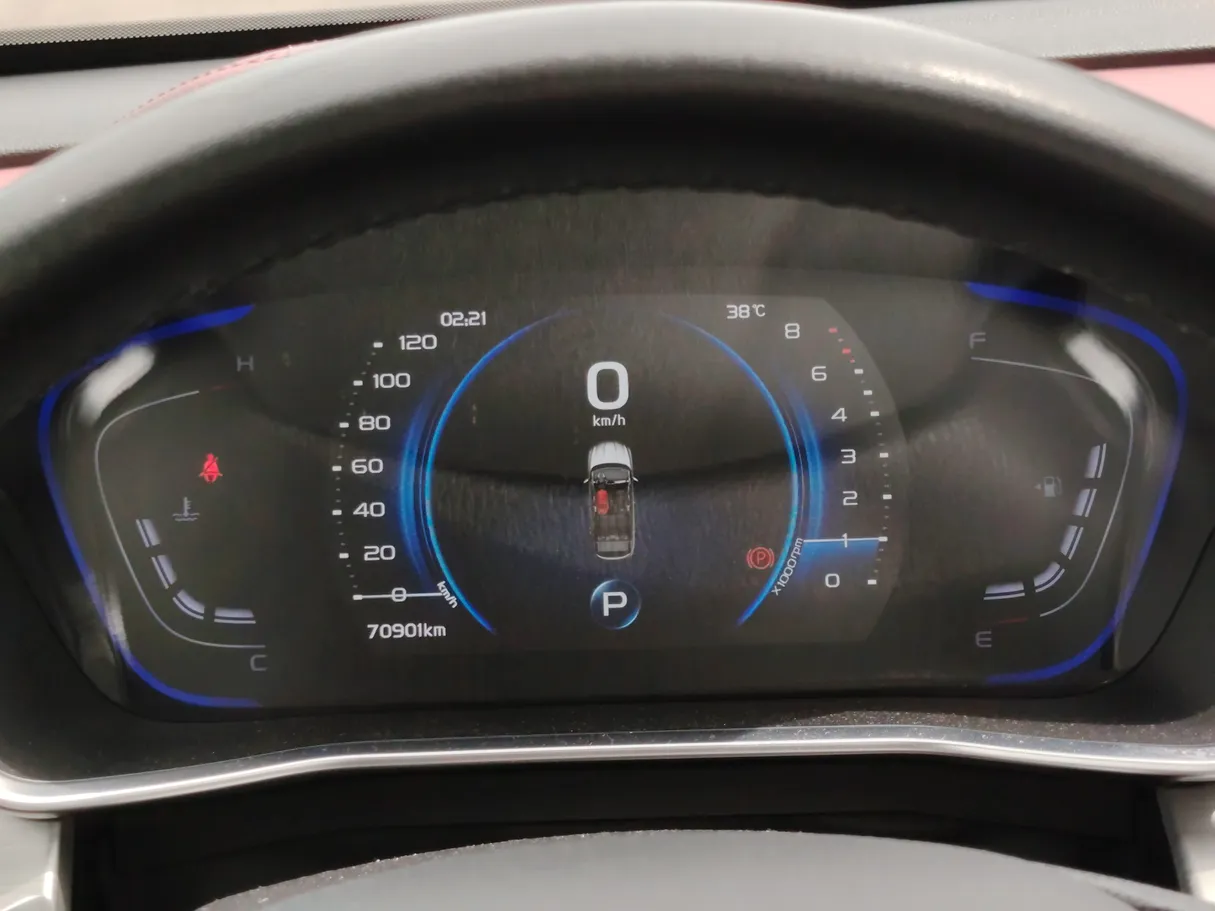 Car image 25
