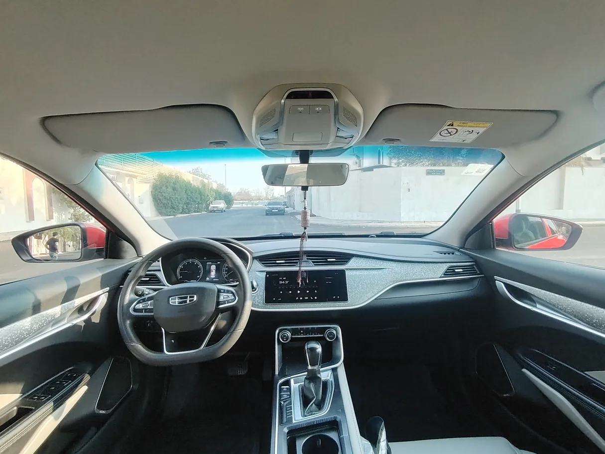 Car image 17