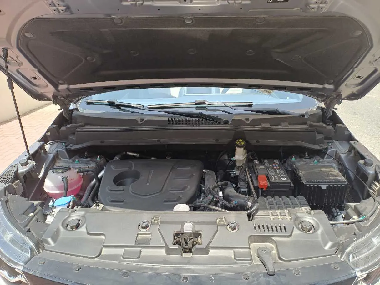 Car image 23