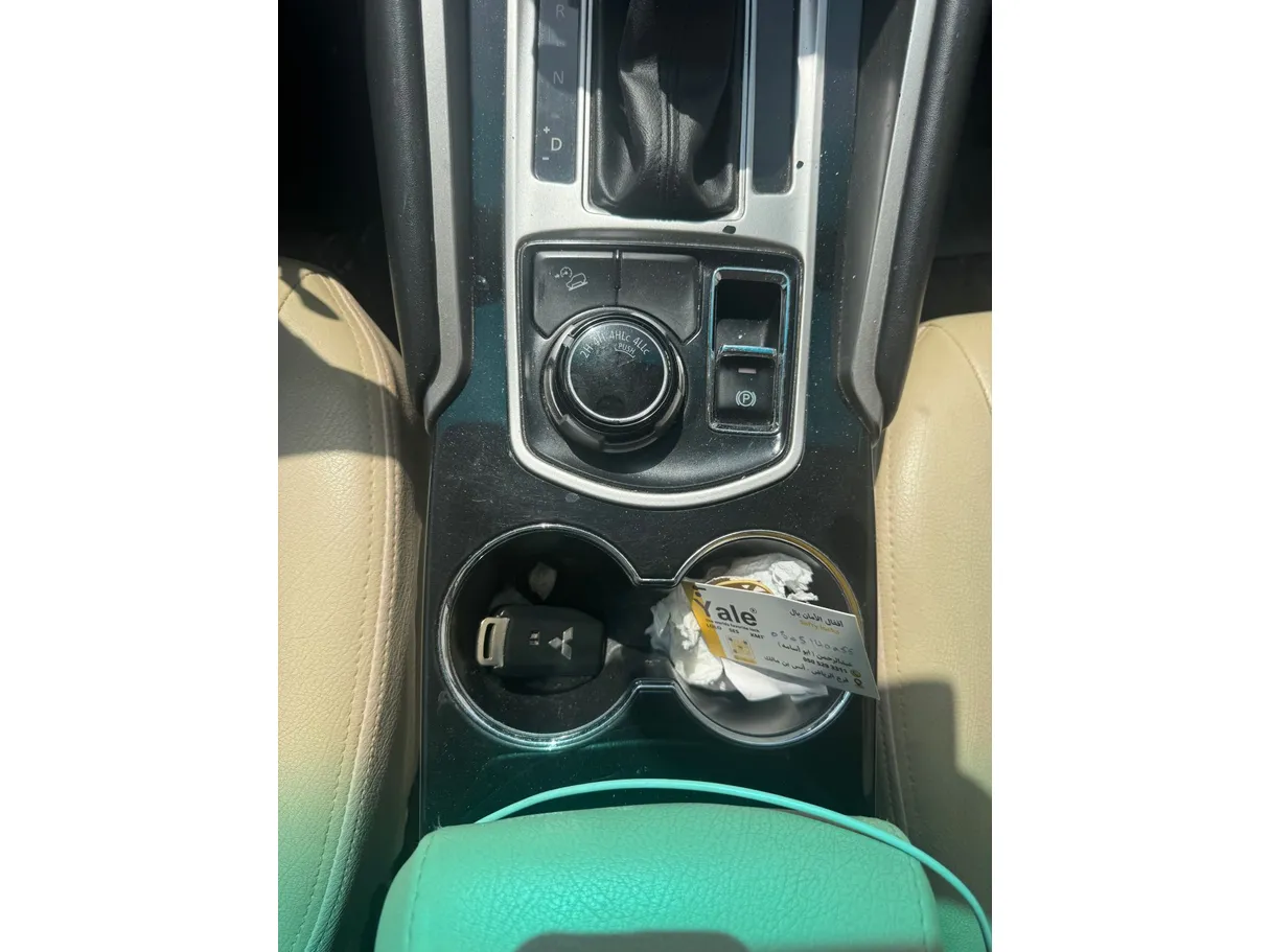 Car image 17