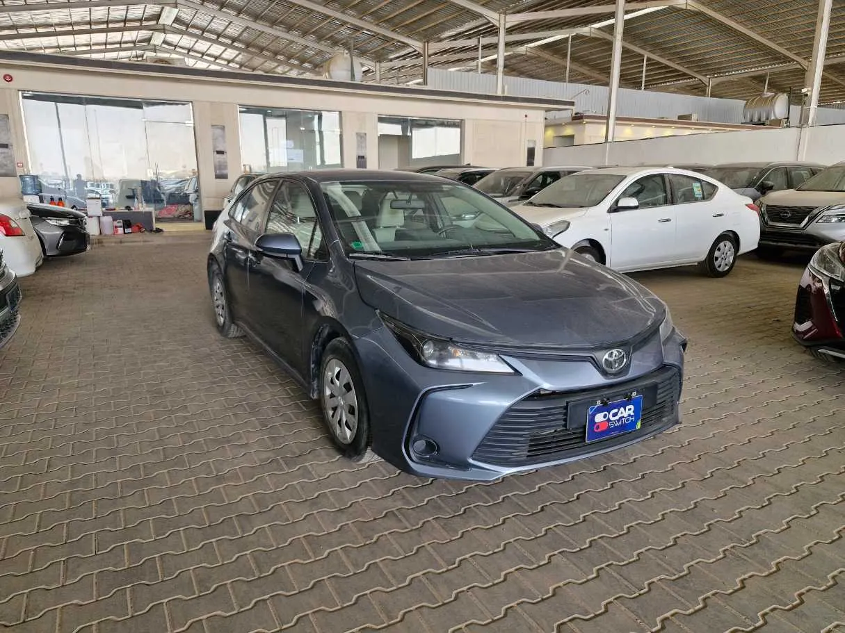 Car image 3