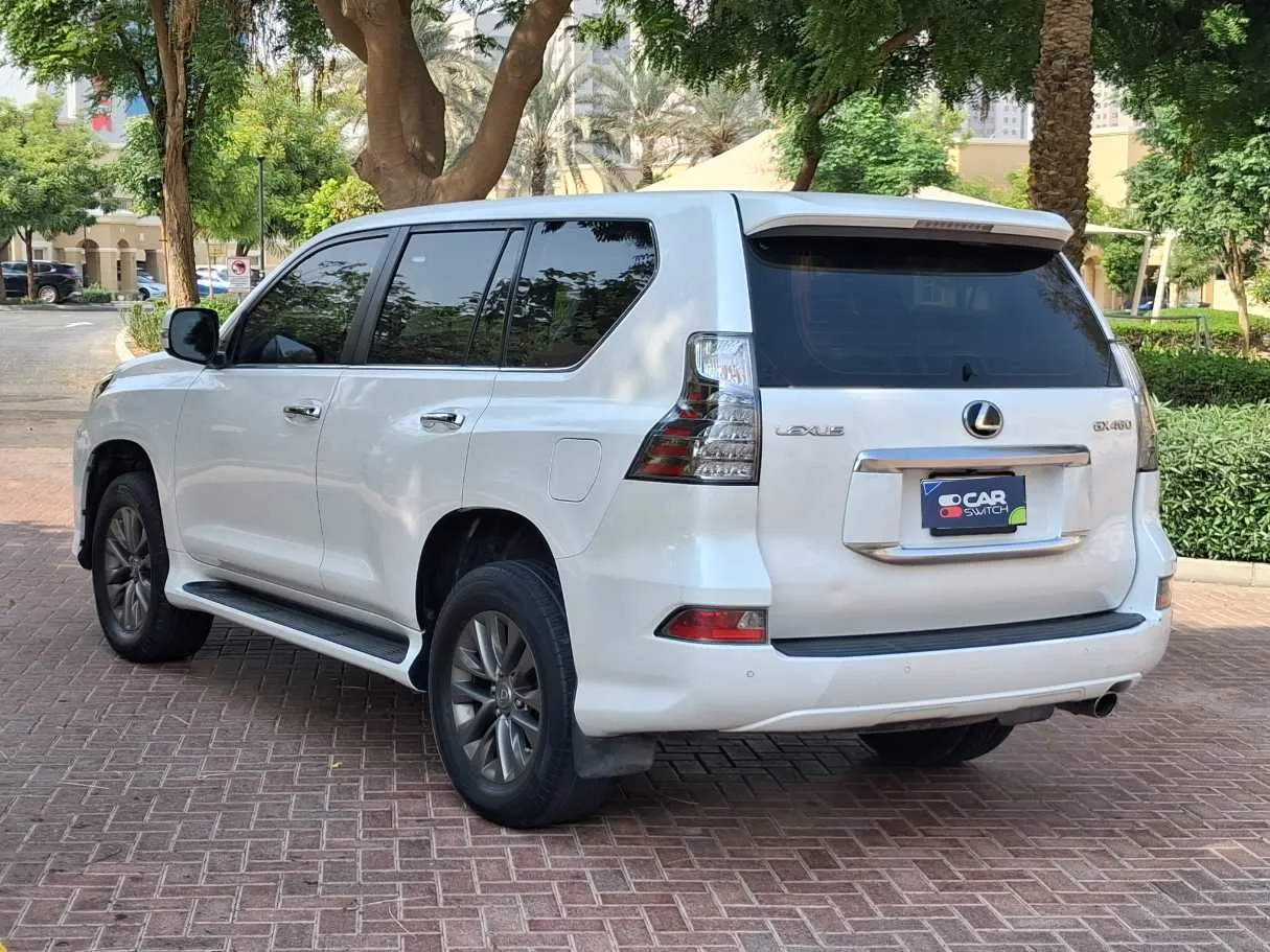 Car image 7